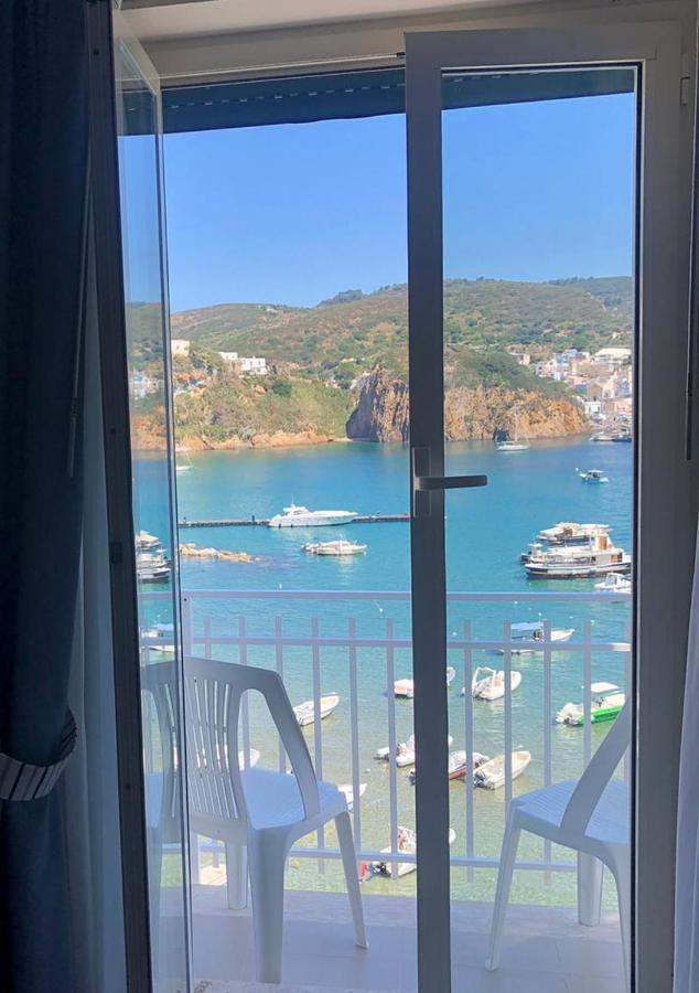 Hotel La Baia Ponza Exterior foto