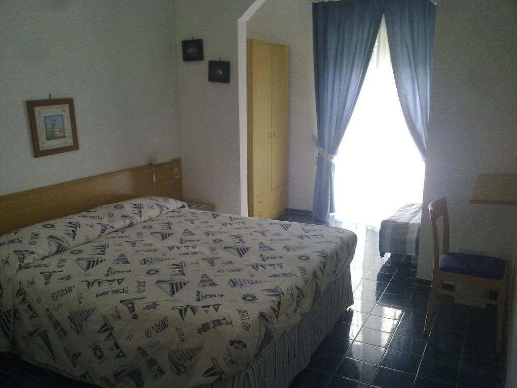 Hotel La Baia Ponza Cameră foto